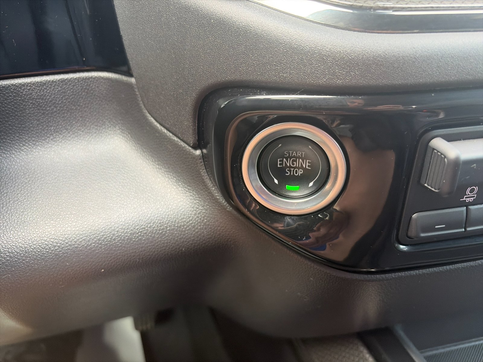 Used 2024 Gray Chevrolet ZR2 image 26
