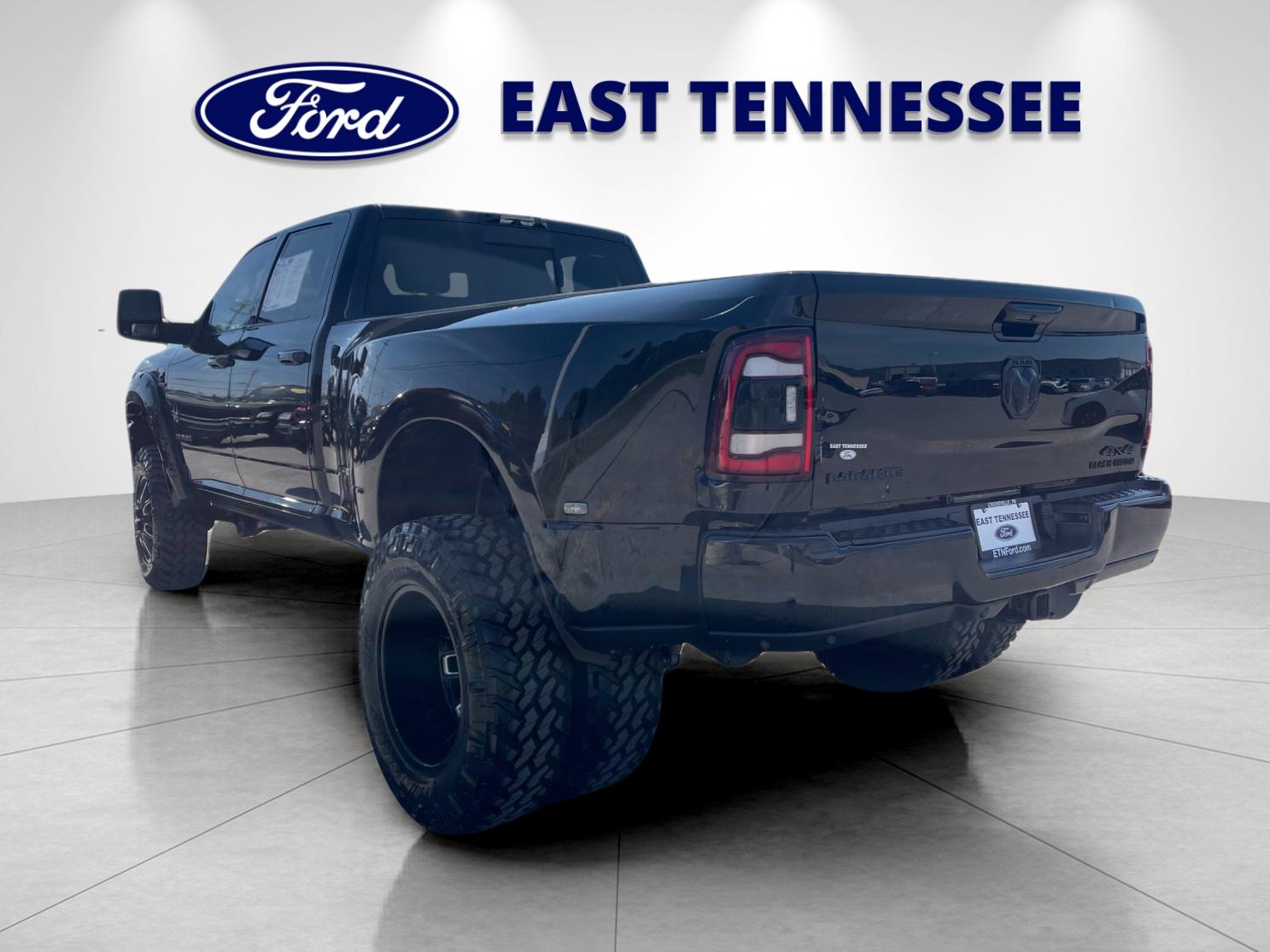 Used 2023 Black Ram Laramie image 5