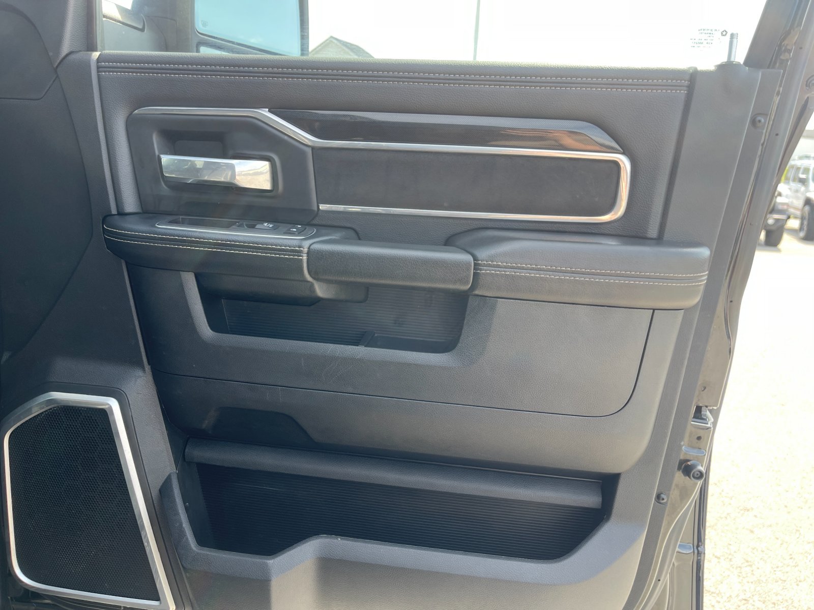 Used 2023 Black Ram Laramie image 21