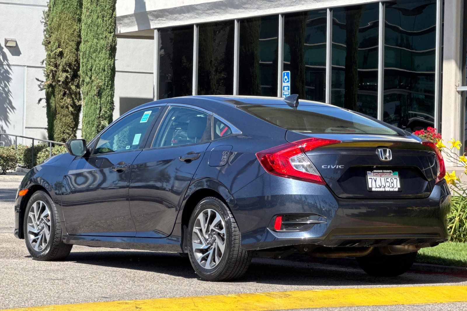 Certified Used 2017 Modern Steel Metallic Honda EX image 6