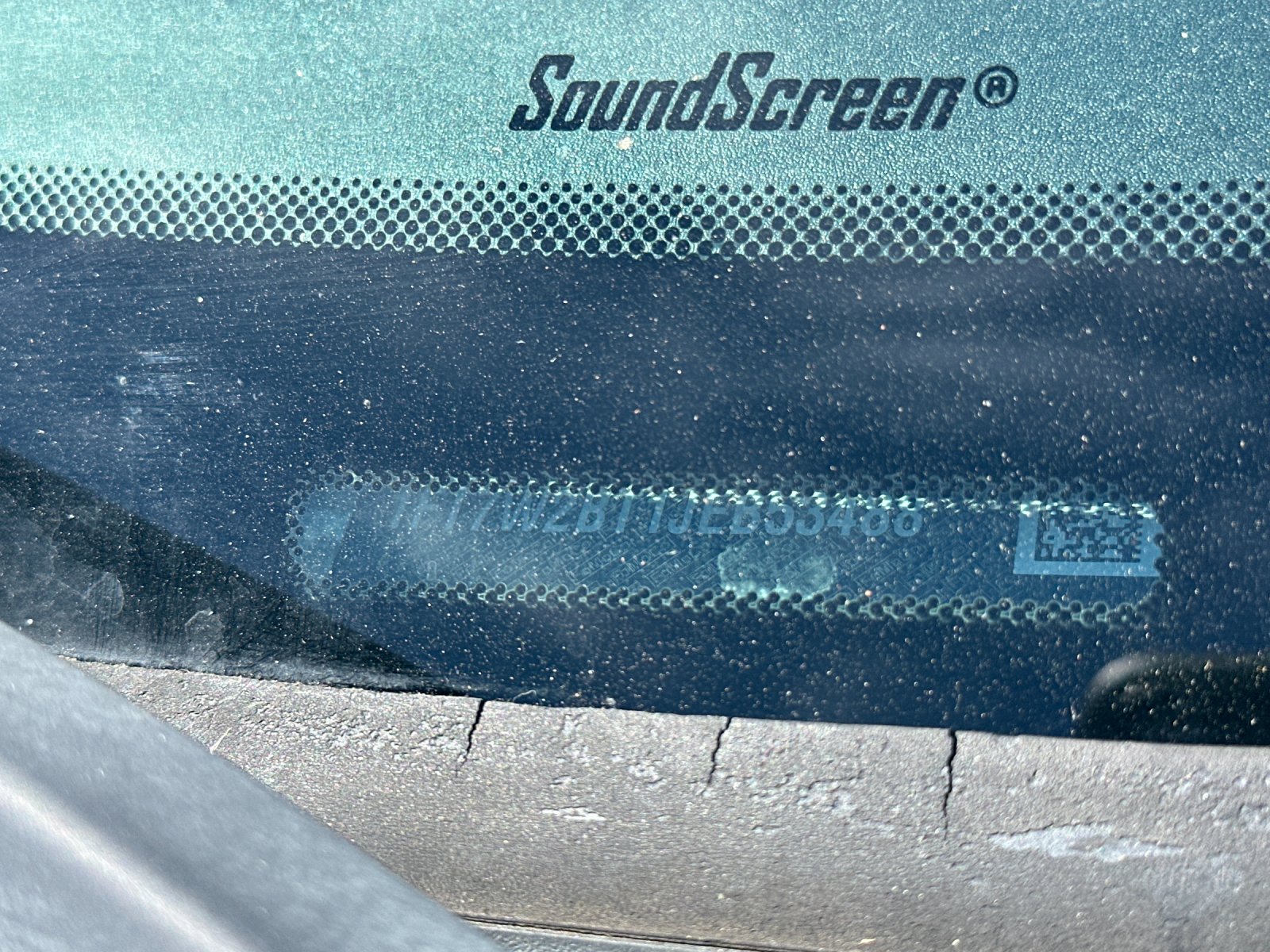 Used 2018 White Ford XL image 3