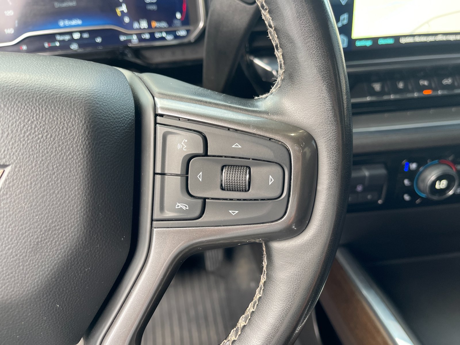 Used 2024 Beige Chevrolet High Country image 29