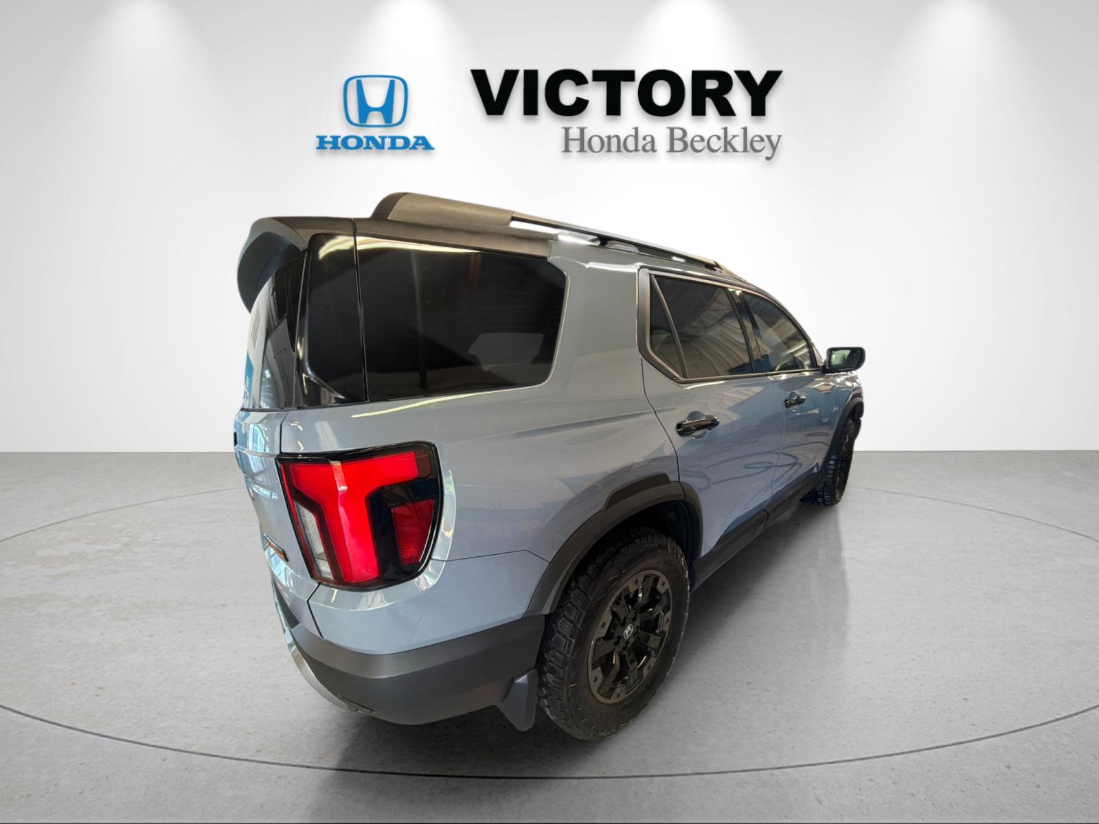 New 2026 Sonic Gray Pearl Honda TrailSport Elite image 5
