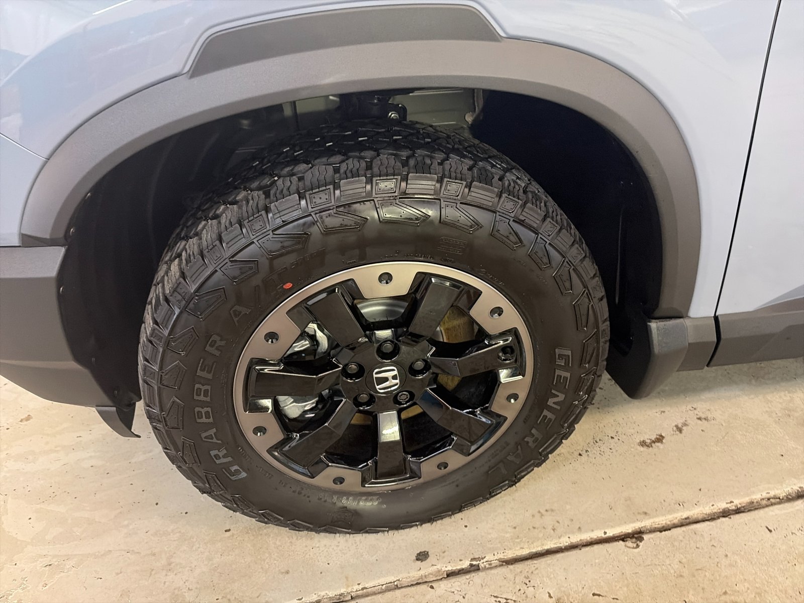 New 2026 Sonic Gray Pearl Honda TrailSport Elite image 9