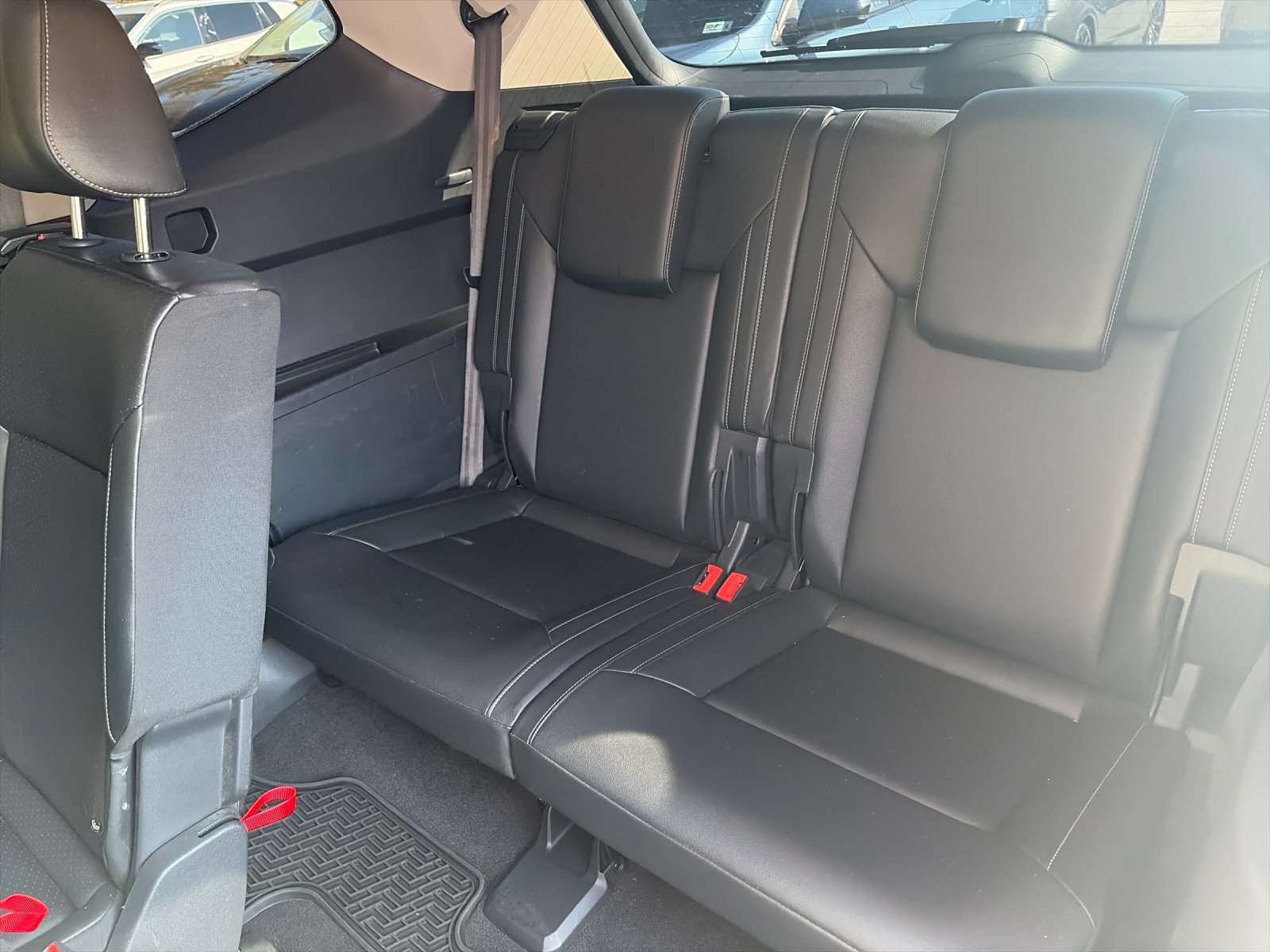 Used 2019 Pure White Volkswagen 3.6L V6 SE image 18