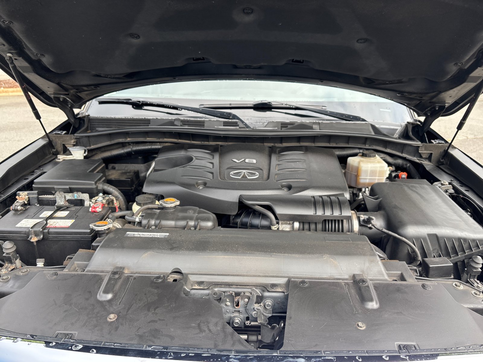Used 2020 Black Obsidian INFINITI LUXE image 9