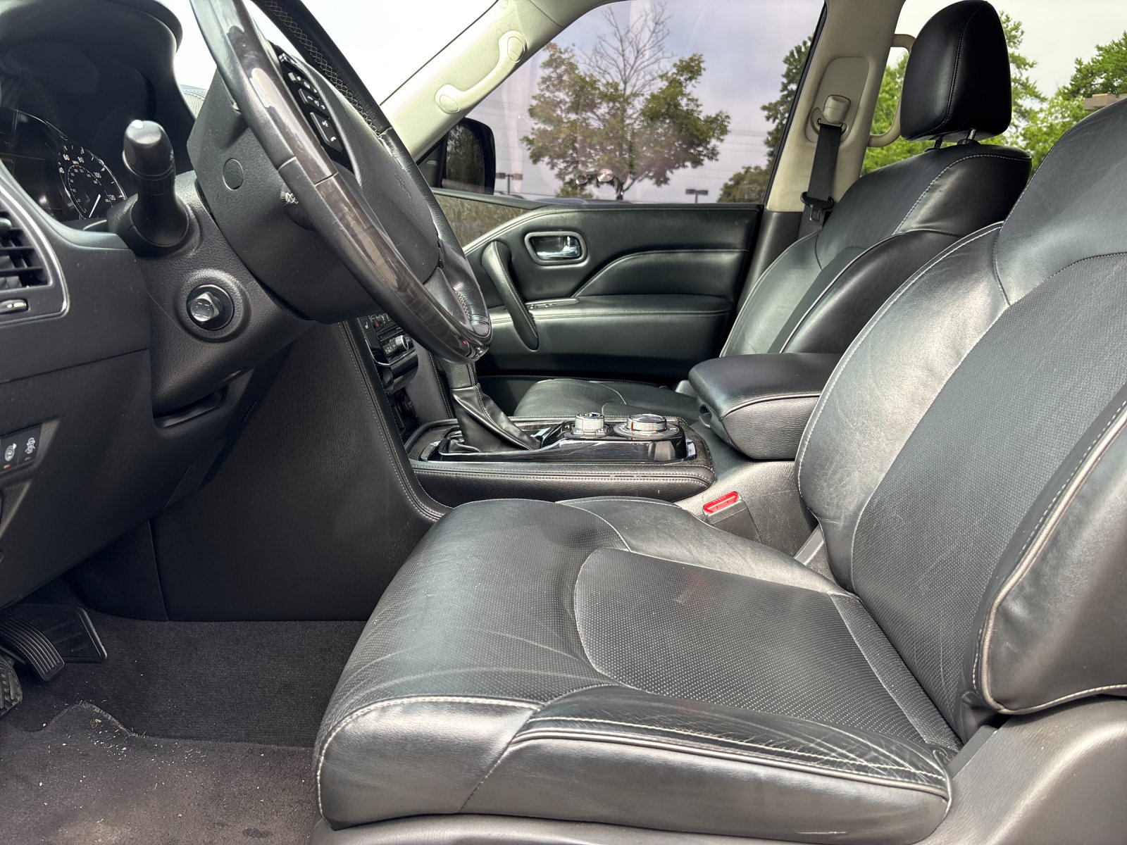 Used 2020 Black Obsidian INFINITI LUXE image 15