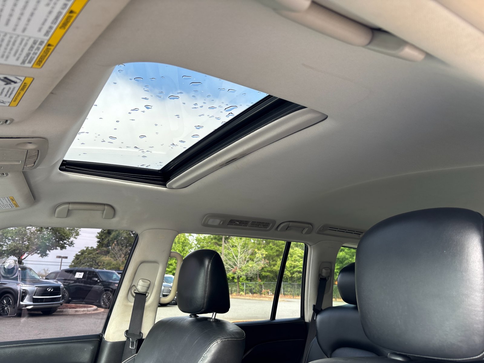 Used 2020 Black Obsidian INFINITI LUXE image 31