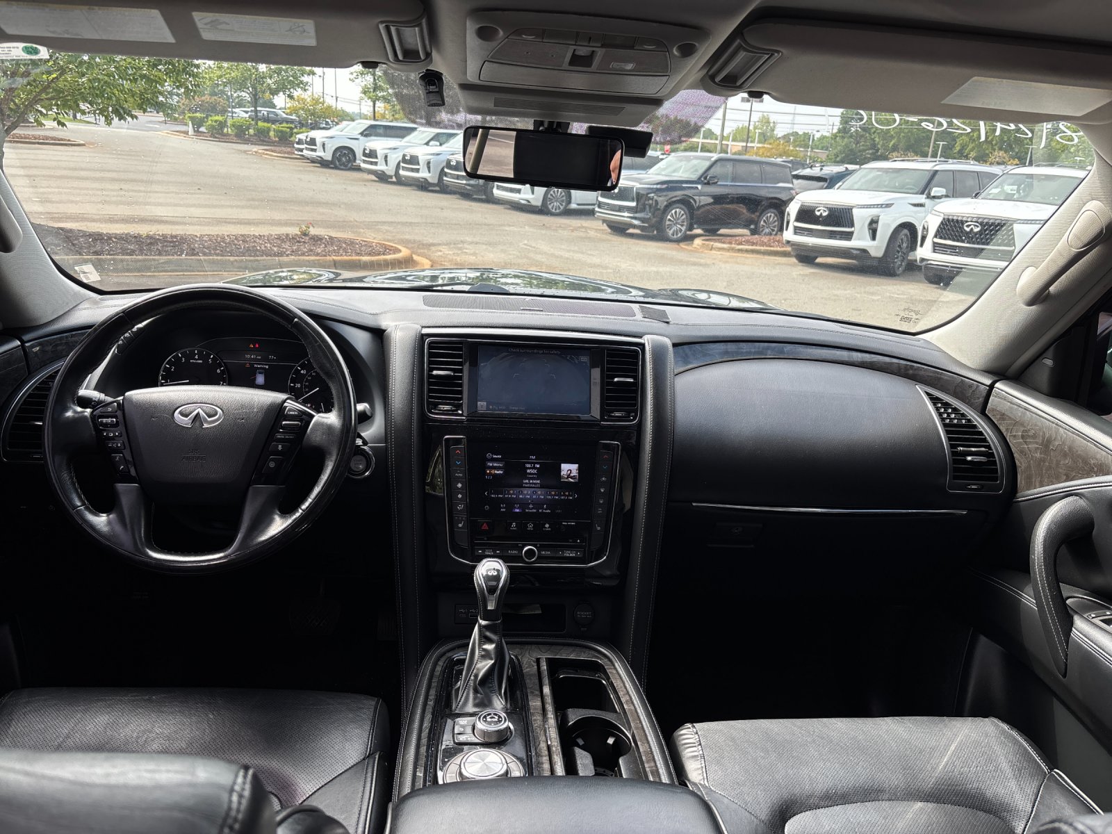 Used 2020 Black Obsidian INFINITI LUXE image 35