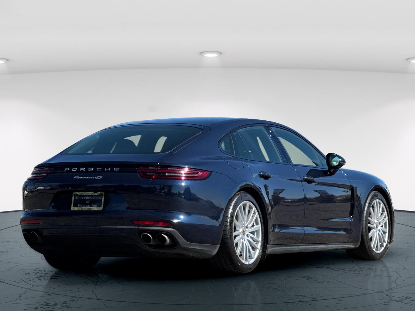 Used 2018 Sapphire Blue Metallic Porsche 4S 4D Hatchback image 6
