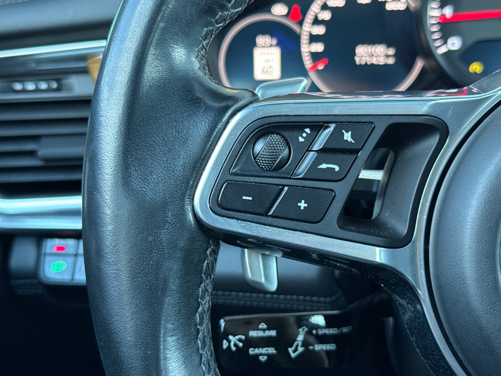 Used 2018 Sapphire Blue Metallic Porsche 4S 4D Hatchback image 28
