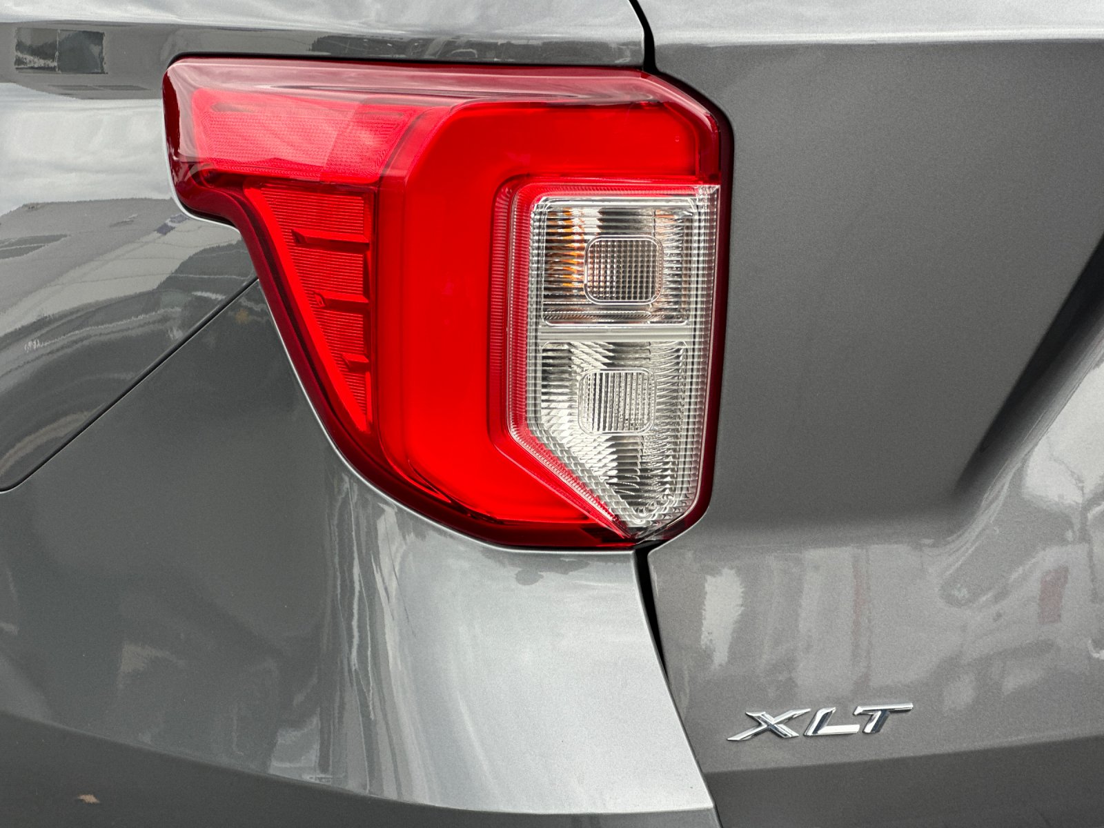 Used 2023 Gray Ford XLT image 26