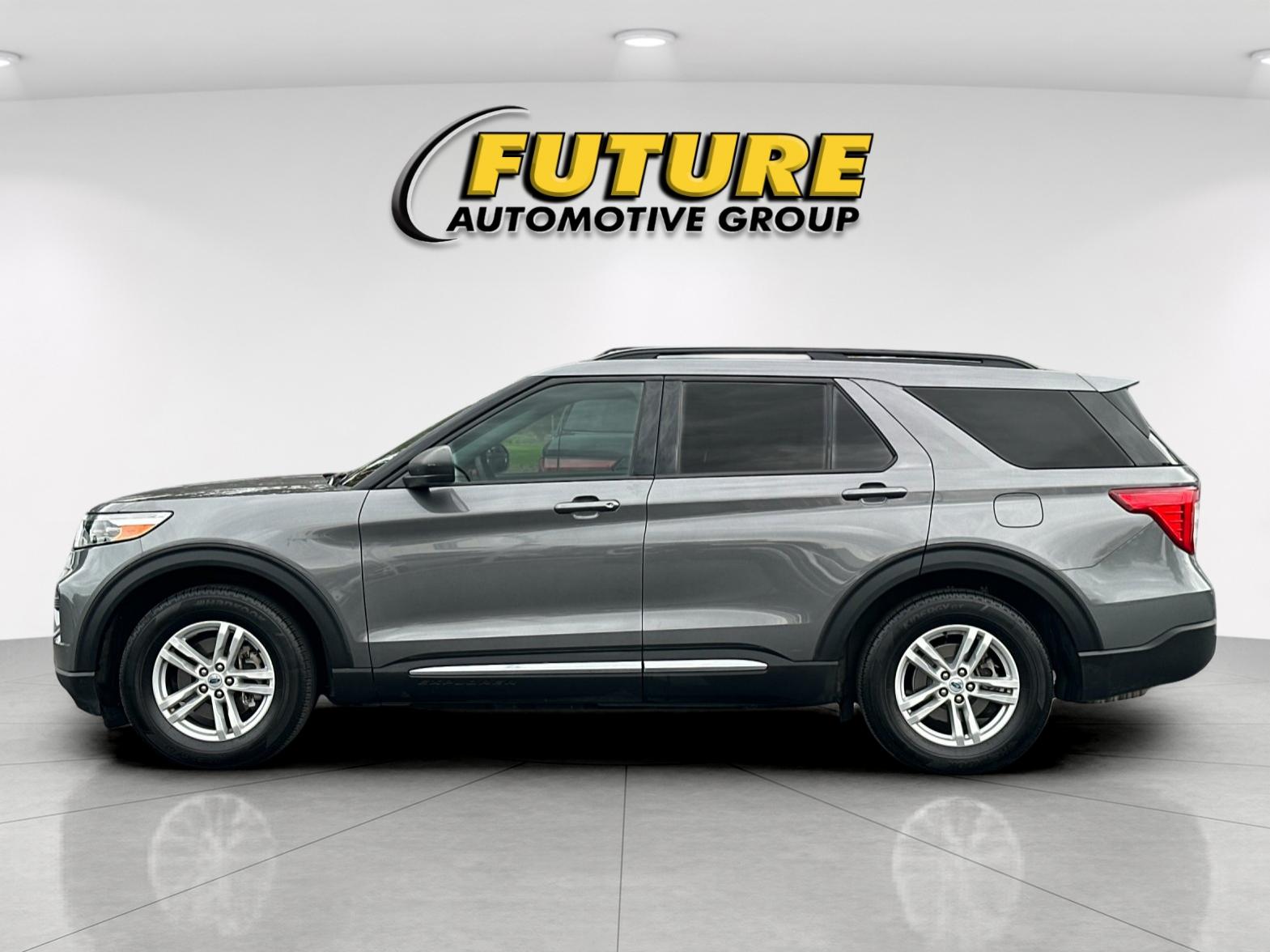 Used 2023 Gray Ford XLT image 6