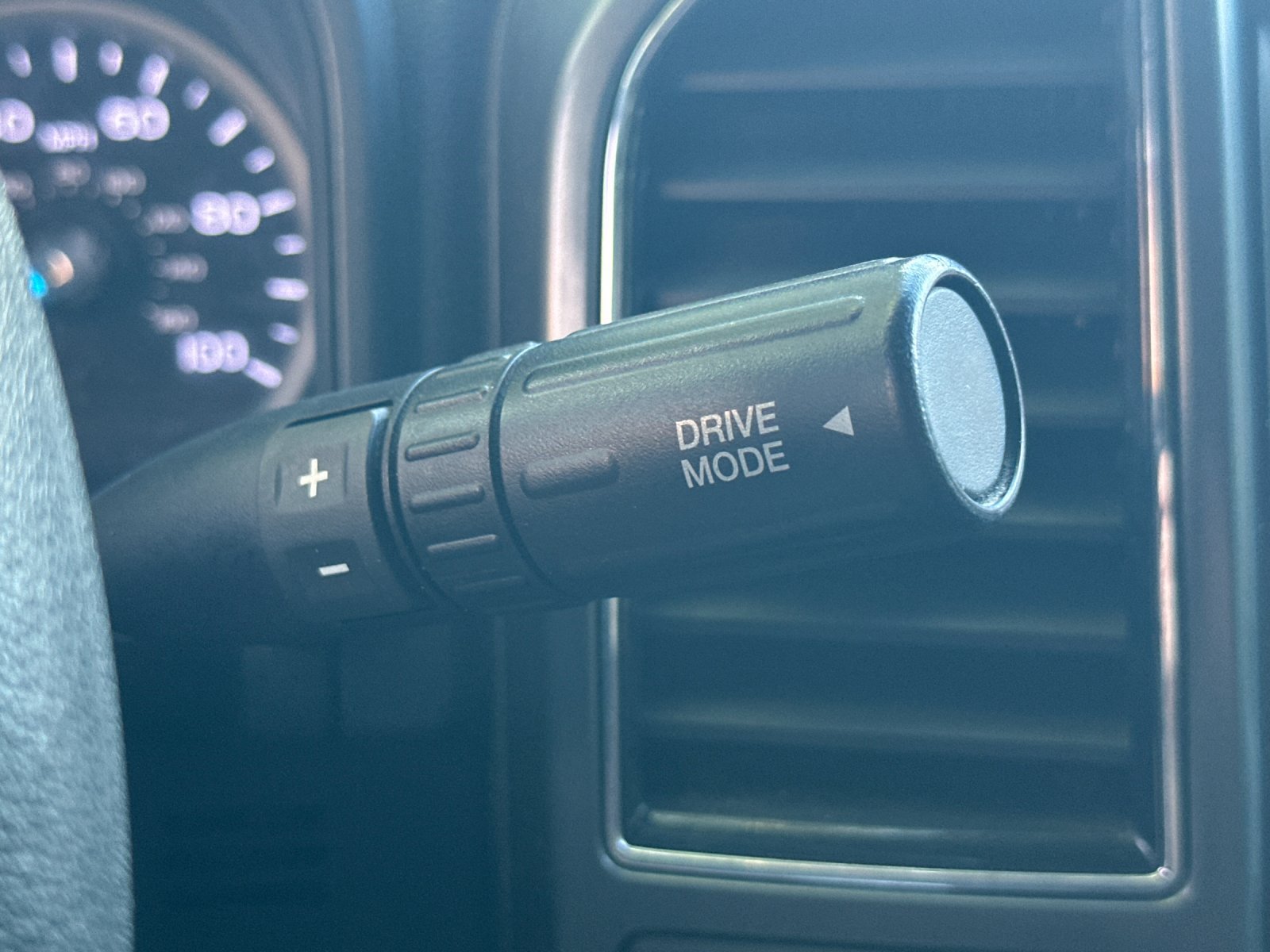 Used 2022 Black Ford XLT image 19