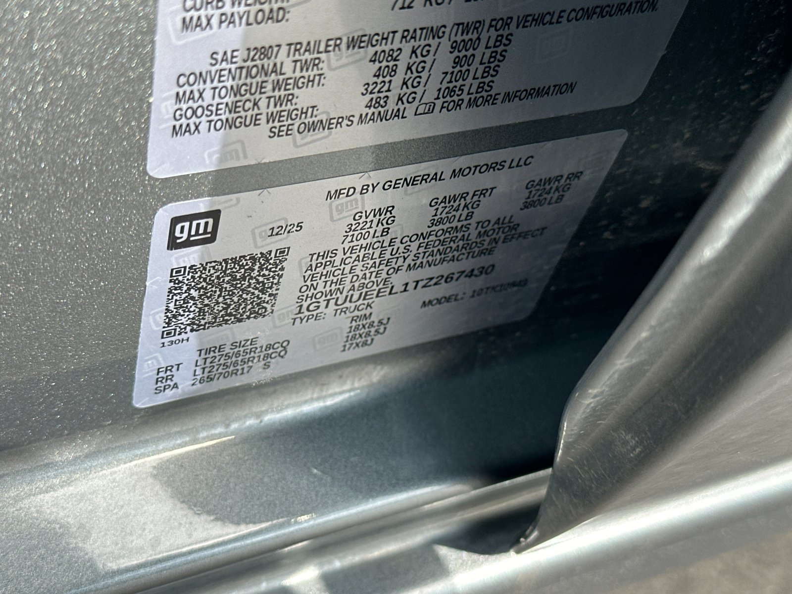 Used 2026 Silver GMC AT4 image 7