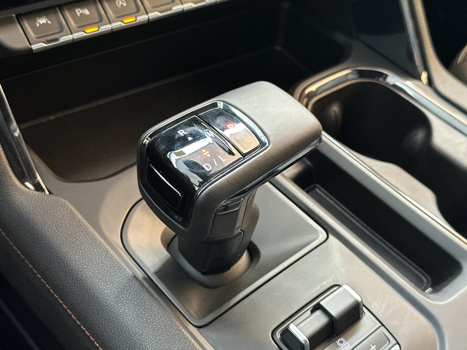 Used 2026 Silver GMC AT4 image 20