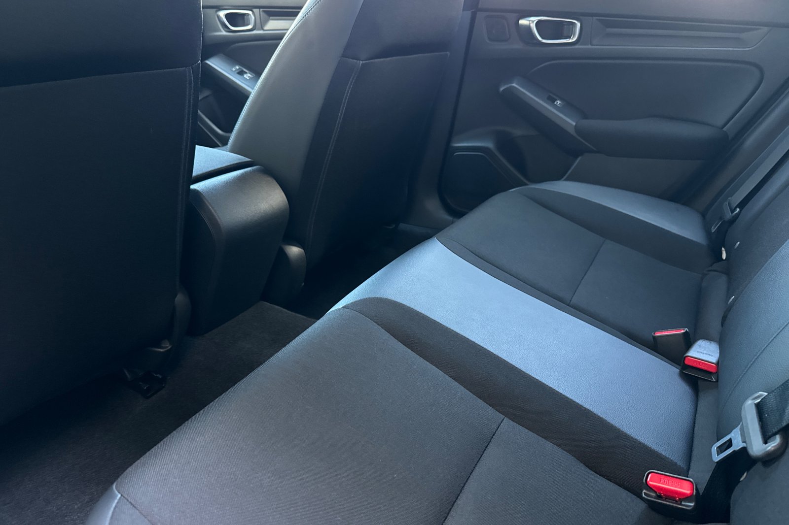 Certified Used 2025 Solar Silver Metallic Honda Sport image 12