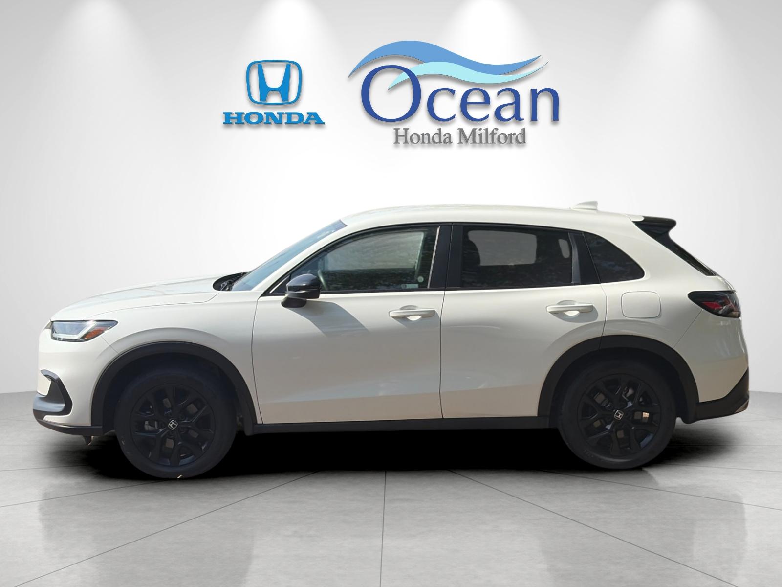 Used 2024 Platinum White Honda Sport image 6