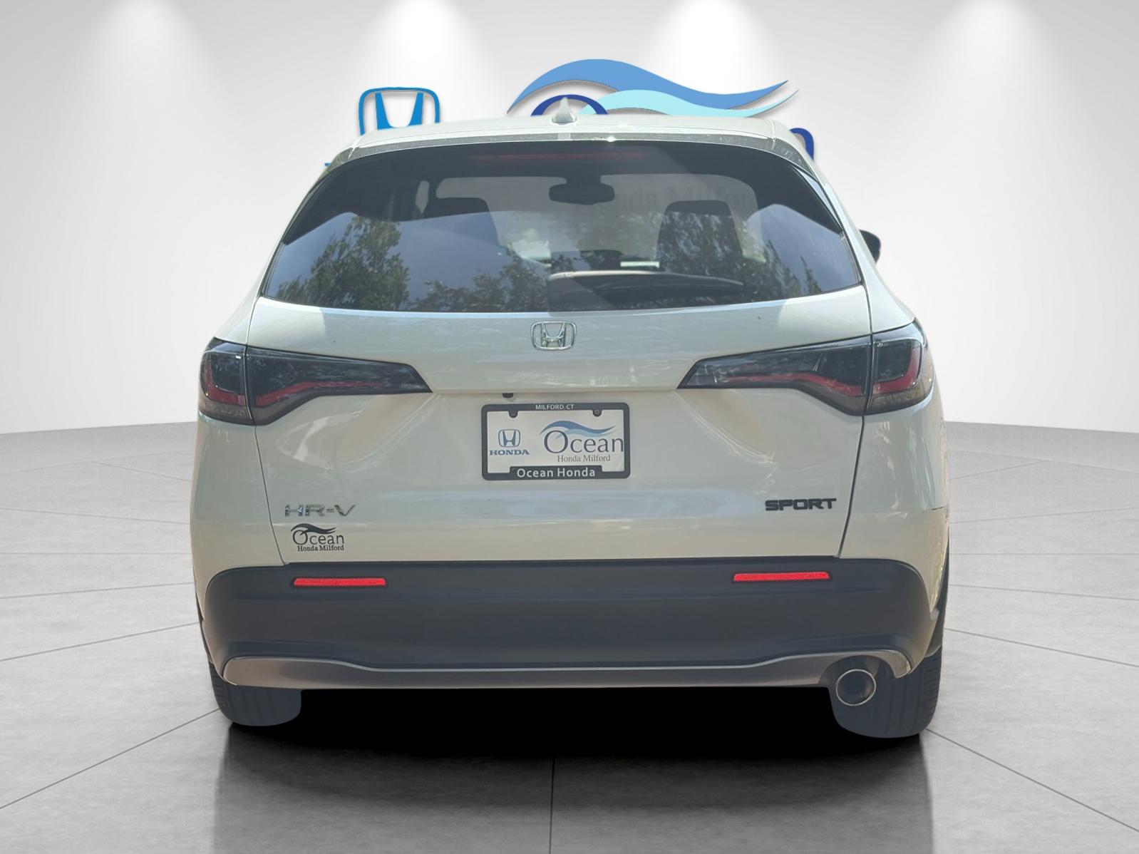 Used 2024 Platinum White Honda Sport image 4