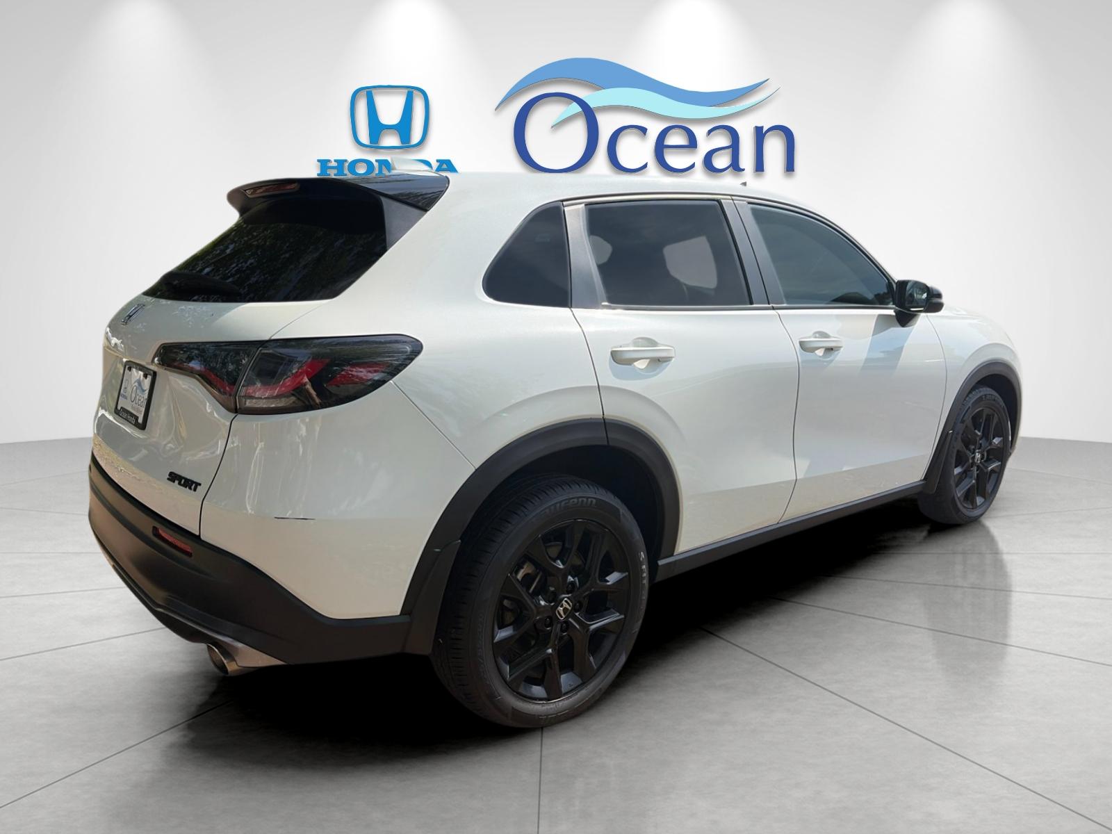 Used 2024 Platinum White Honda Sport image 3
