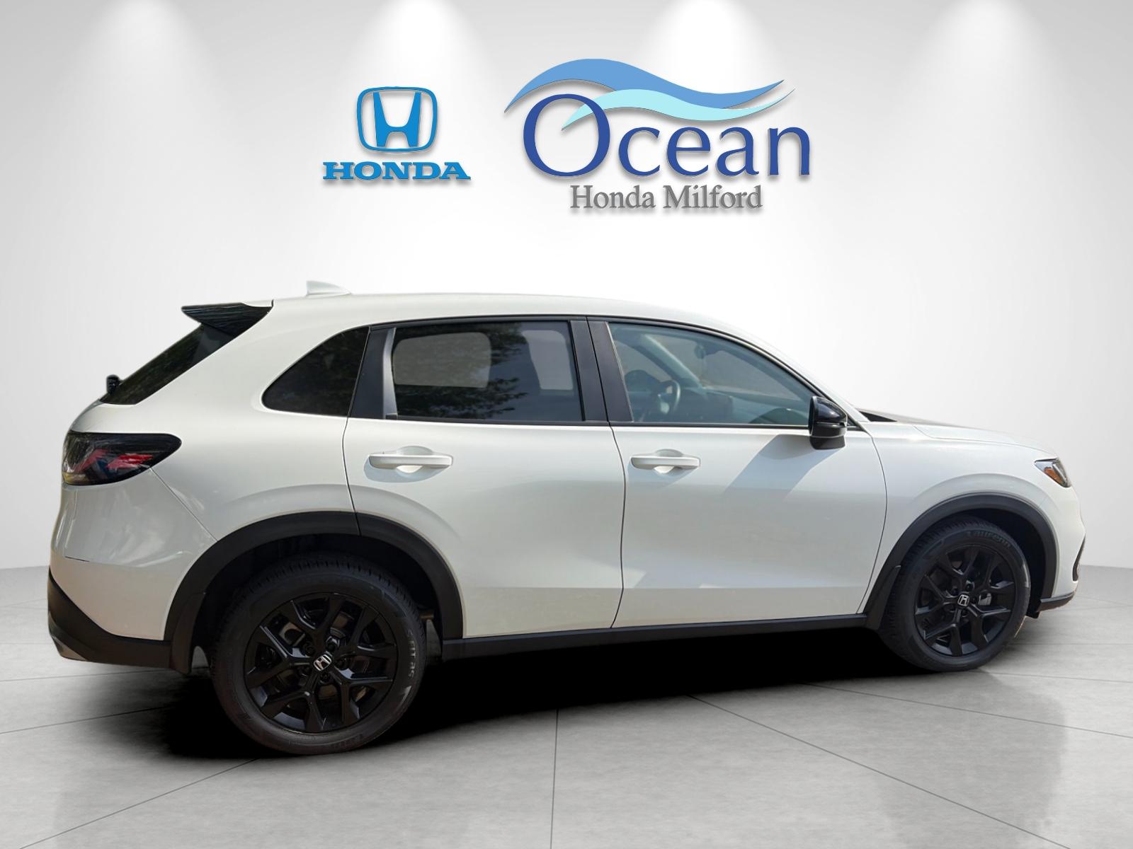 Used 2024 Platinum White Honda Sport image 2