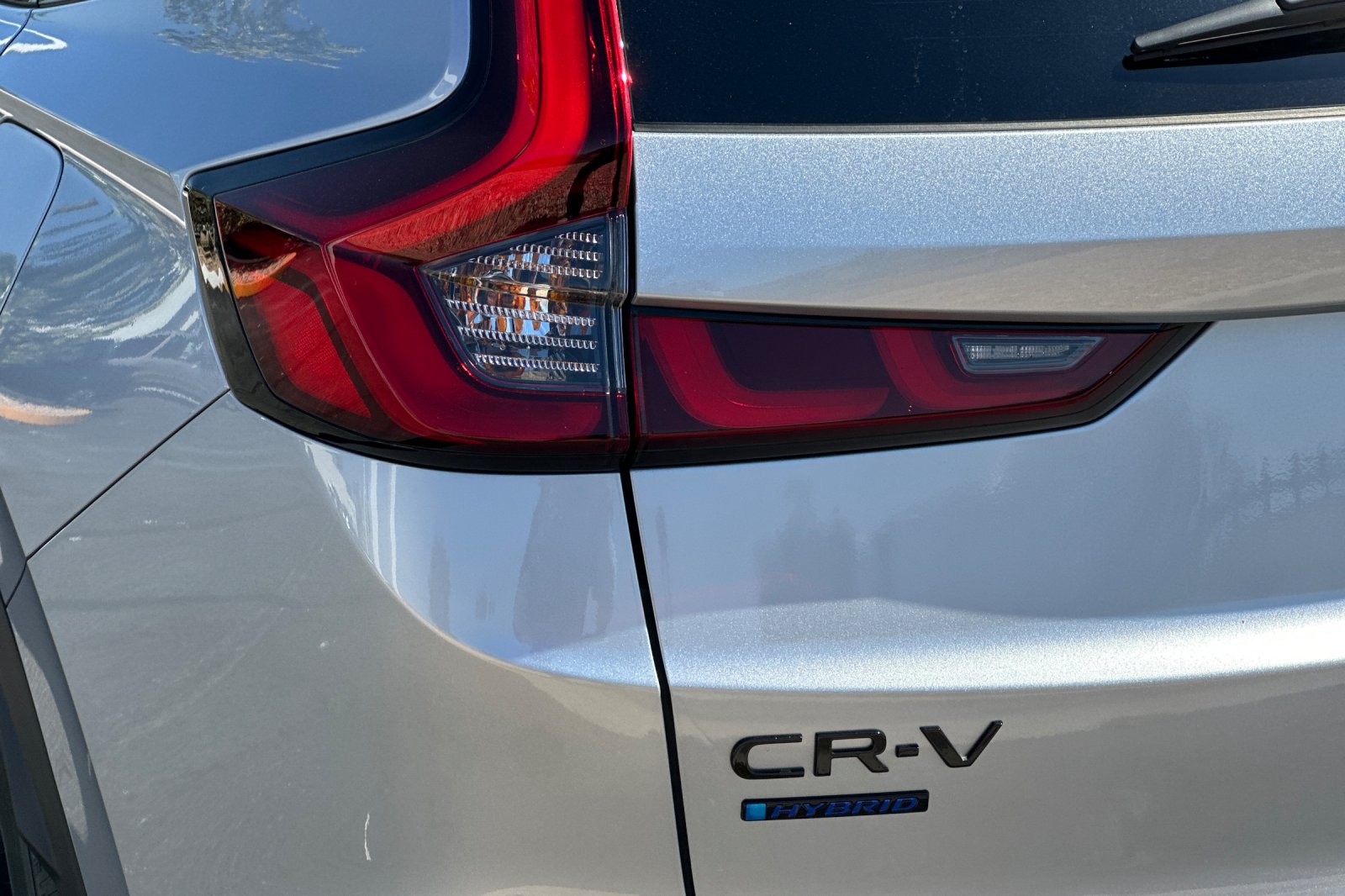New 2026 Solar Silver Metallic Honda AWD Sport Hybrid image 31