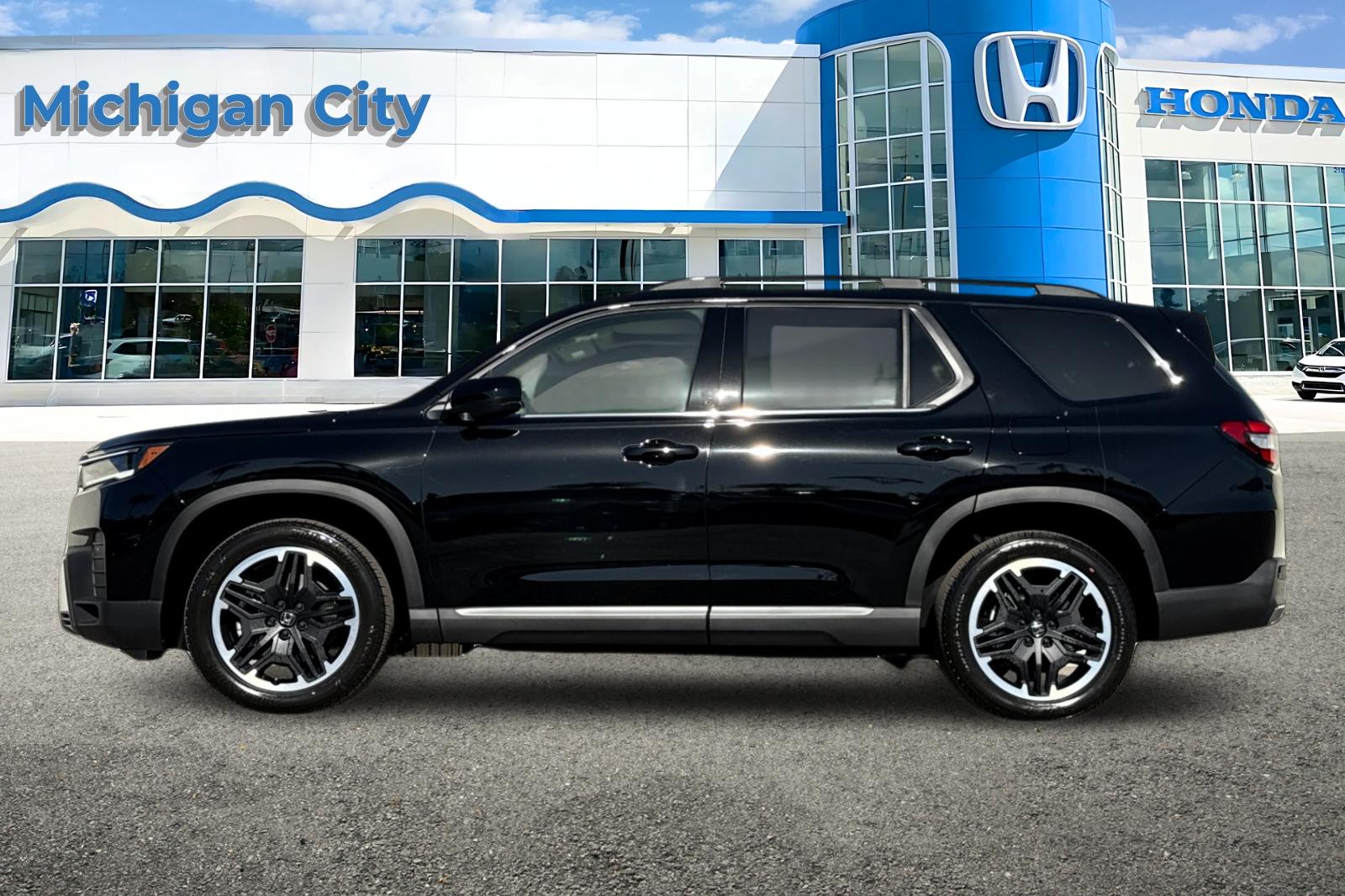 New 2026 Black Honda Touring image 2