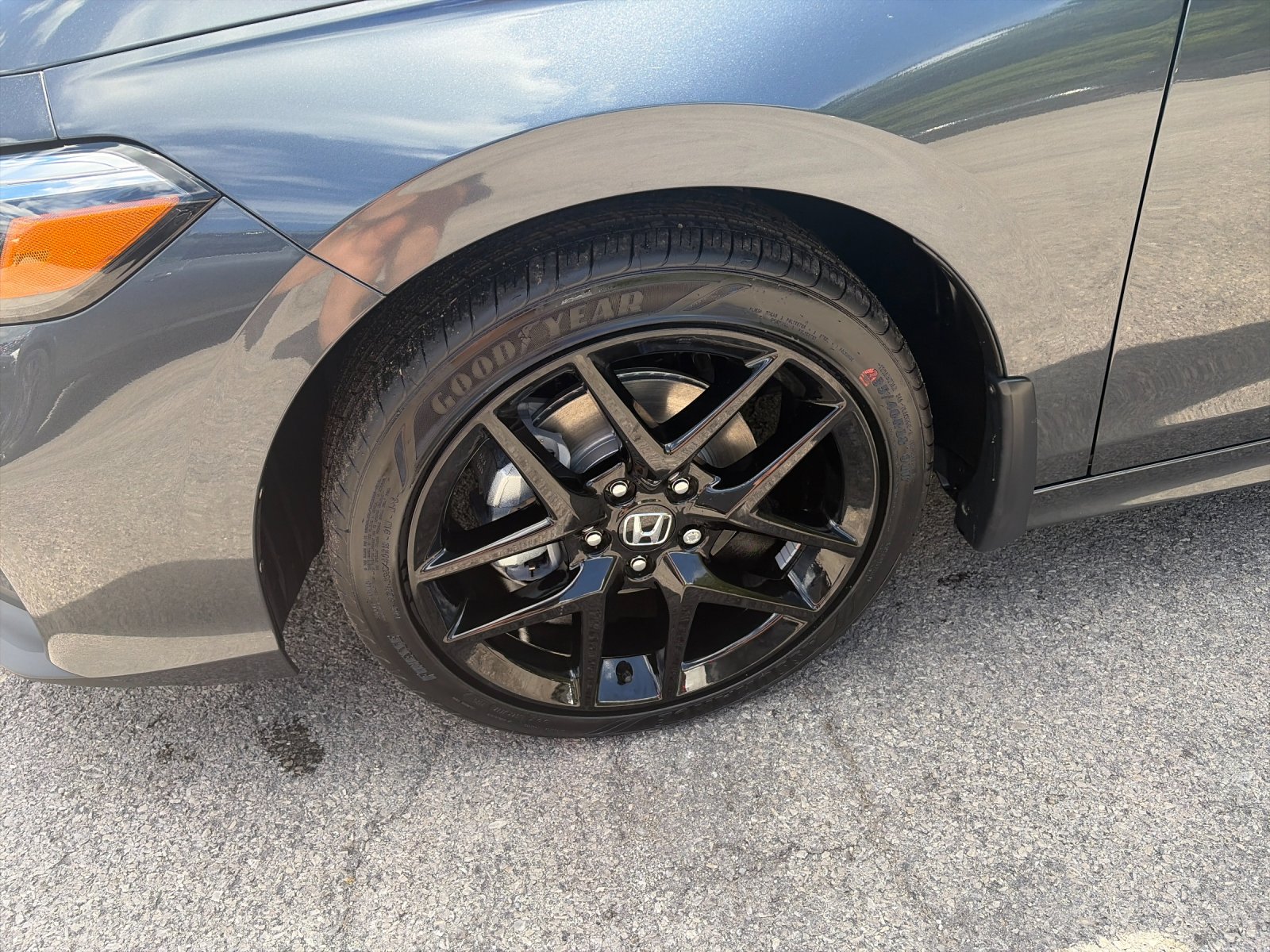 New 2026 Meteorite Gray Metallic Honda 2WD Sport Hybrid image 9