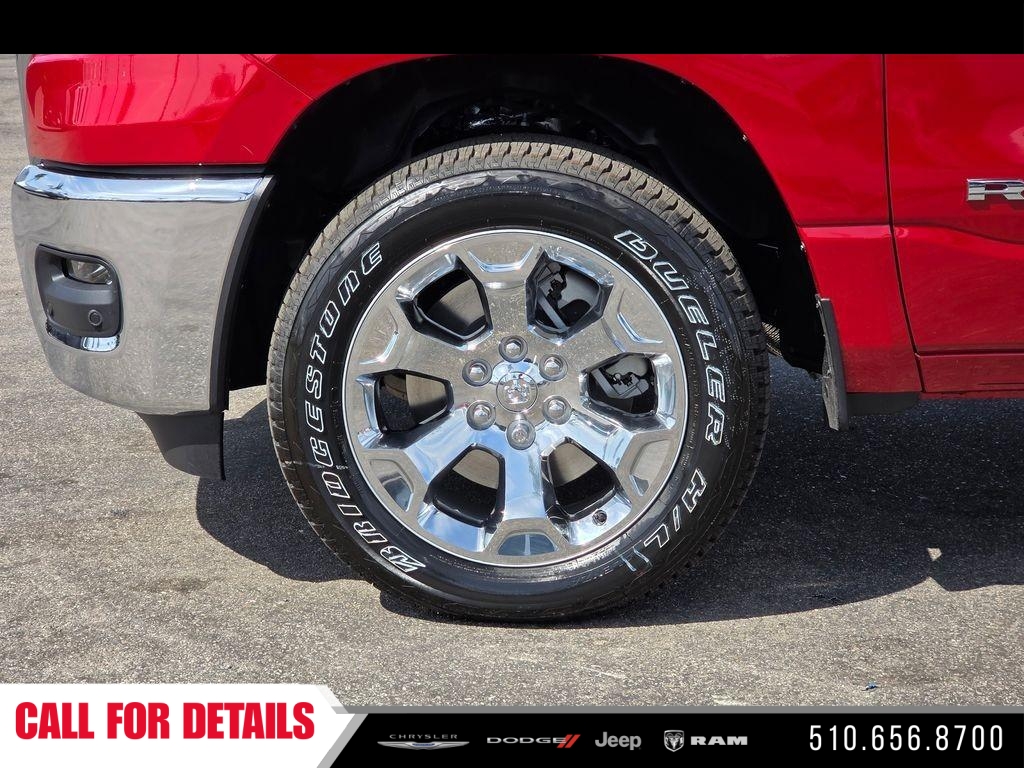 New 2026 Molten Red Pearl-Coat Exterior Paint RAM Big Horn/Lone Star image 9