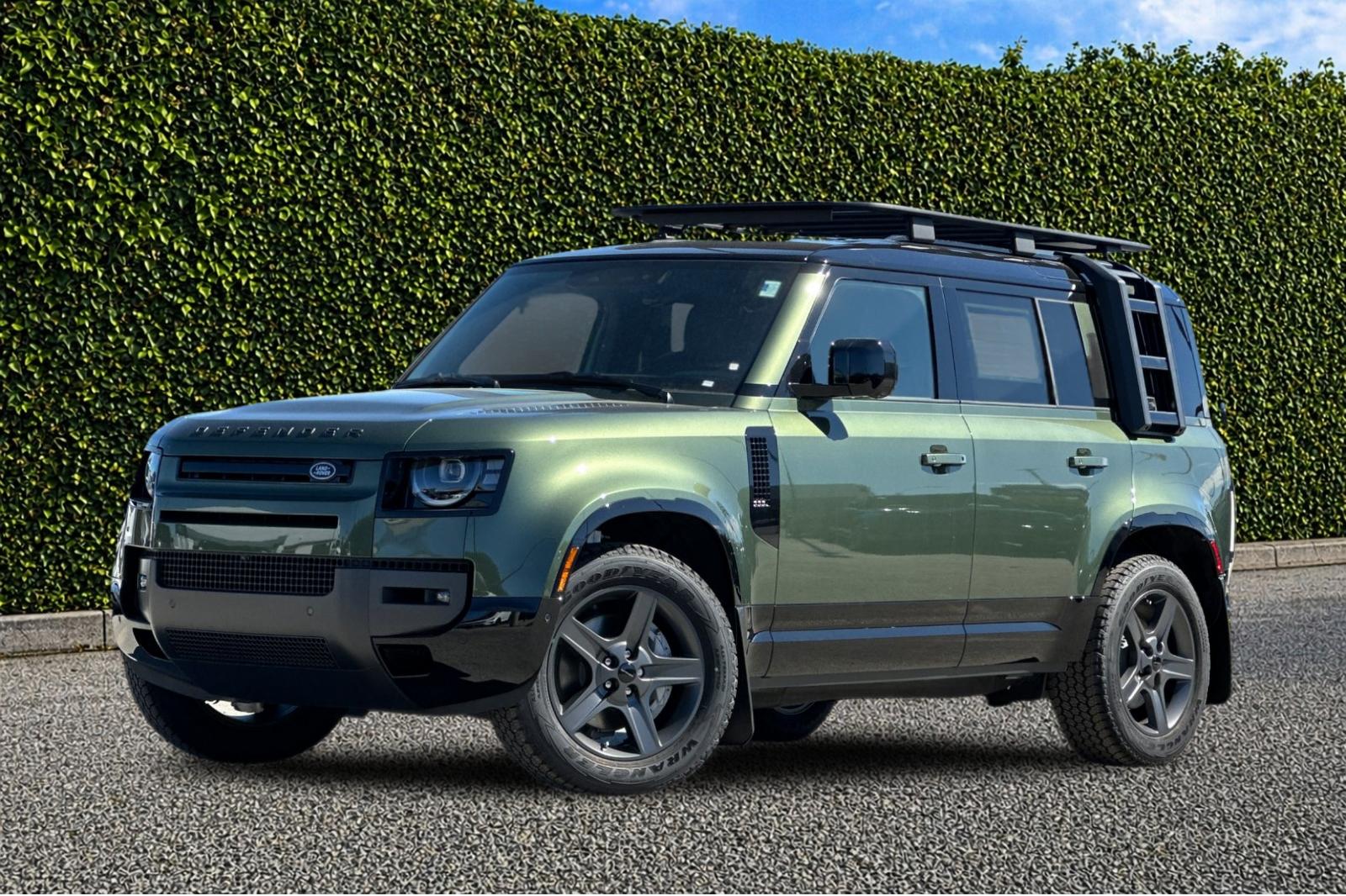 2026 Land Rover Defender 110 X-Dynamic SE