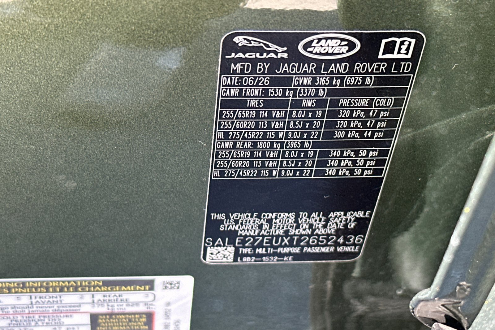 New 2026 Woolstone Green Land Rover X-Dynamic SE image 28