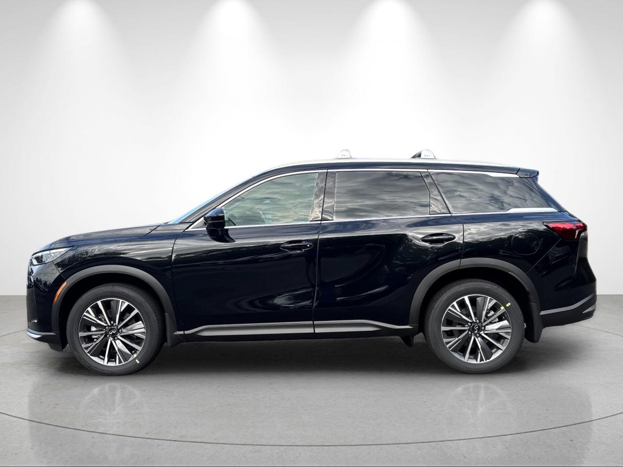 New 2027 MINERAL BLACK INFINITI Luxe AWD image 2