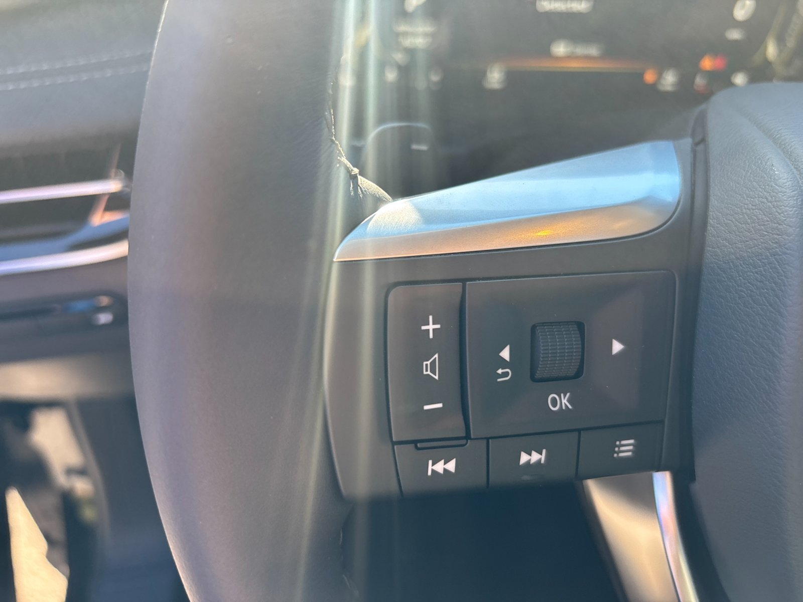 New 2027 MINERAL BLACK INFINITI Luxe AWD image 19