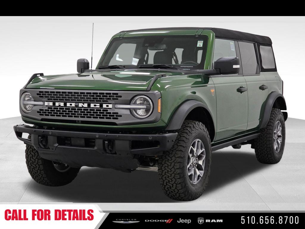 Used 2024 Green Ford Badlands image 3