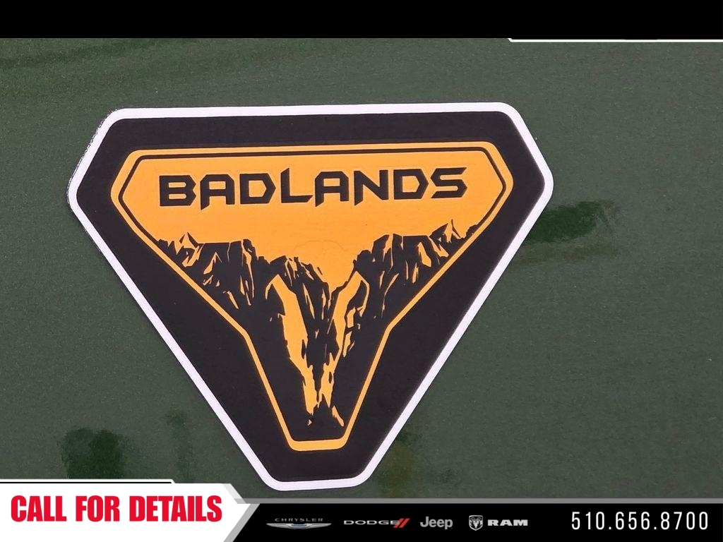 Used 2024 Green Ford Badlands image 10