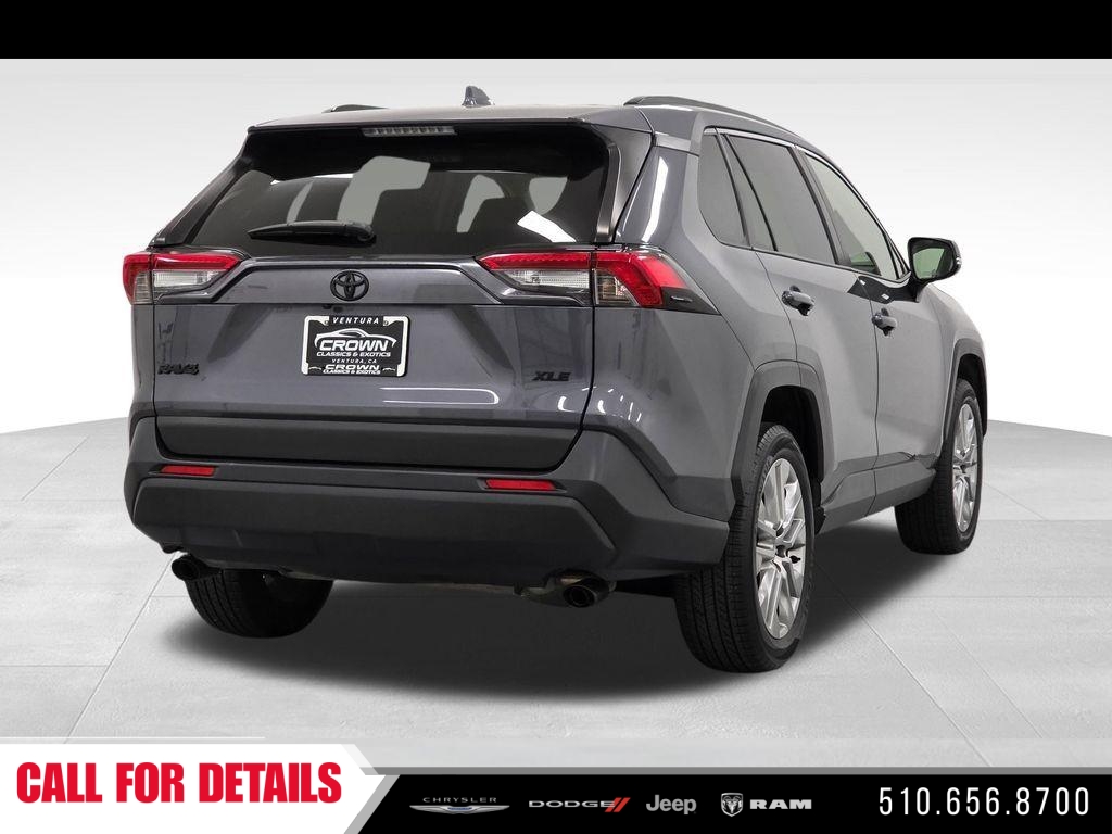 Used 2023 Gray Toyota XLE Premium image 7