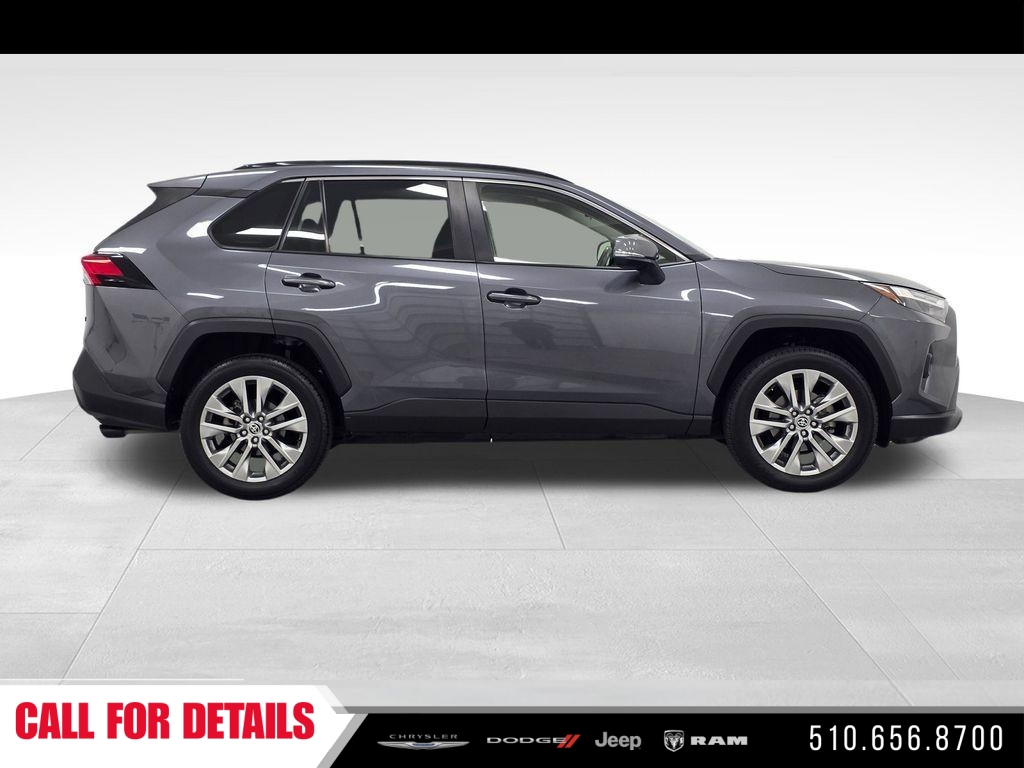 Used 2023 Gray Toyota XLE Premium image 8