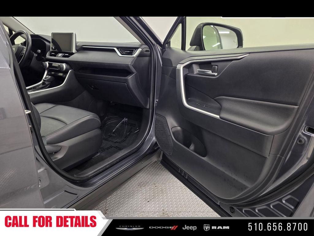 Used 2023 Gray Toyota XLE Premium image 10
