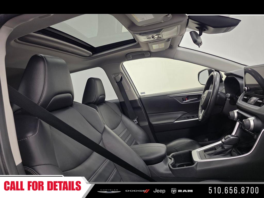 Used 2023 Gray Toyota XLE Premium image 13