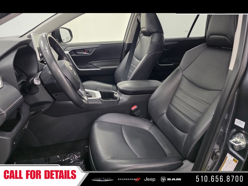 Used 2023 Gray Toyota XLE Premium image 21
