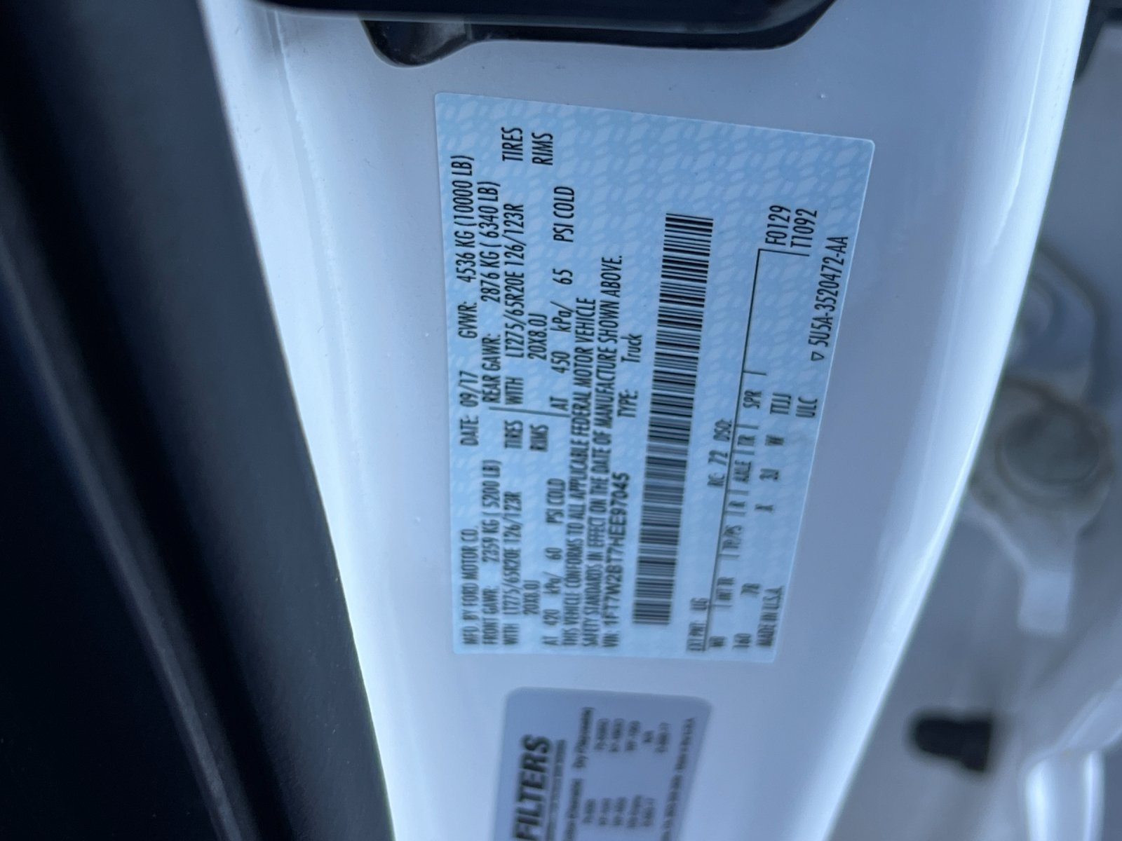 Used 2017 White Ford Platinum image 26