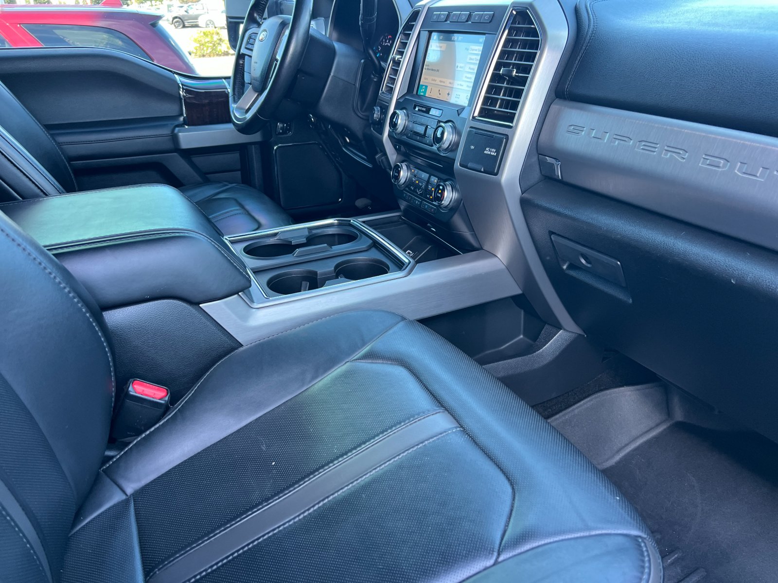 Used 2017 White Ford Platinum image 14