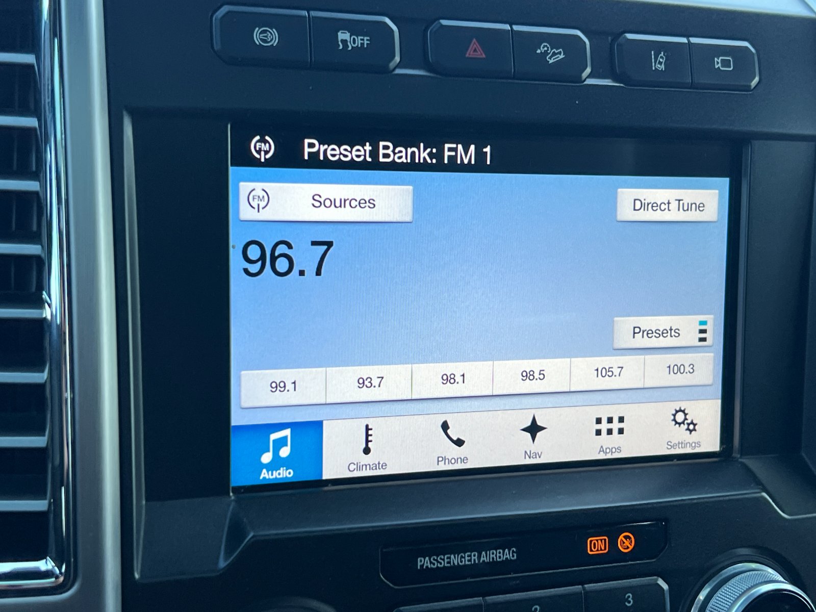 Used 2017 White Ford Platinum image 16