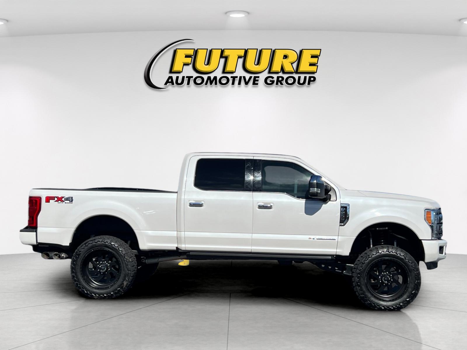 Used 2017 White Ford Platinum image 2