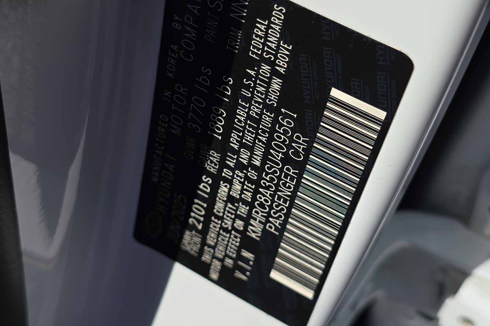 Used 2025 White Hyundai Limited image 28