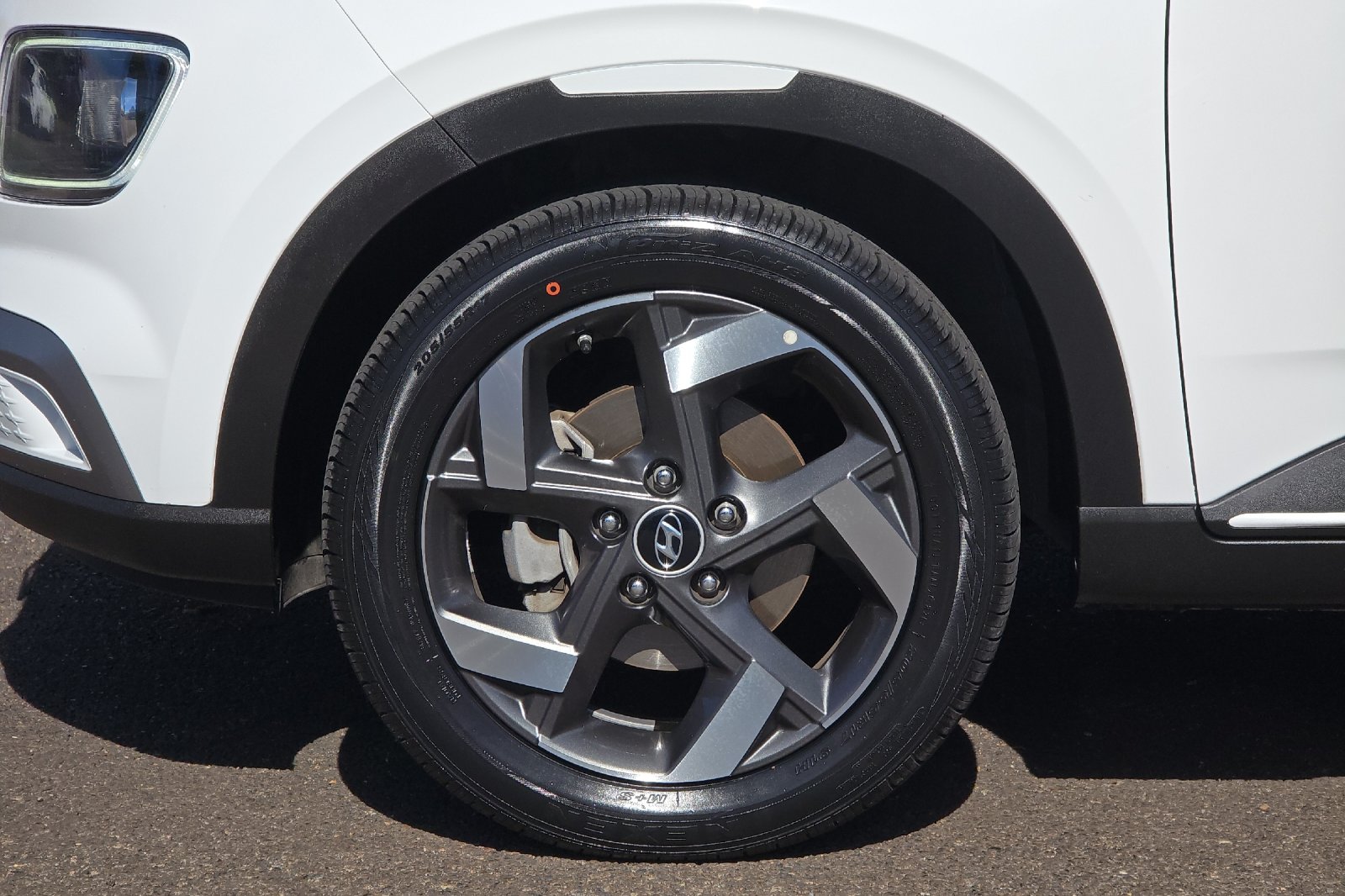 Used 2025 White Hyundai Limited image 26
