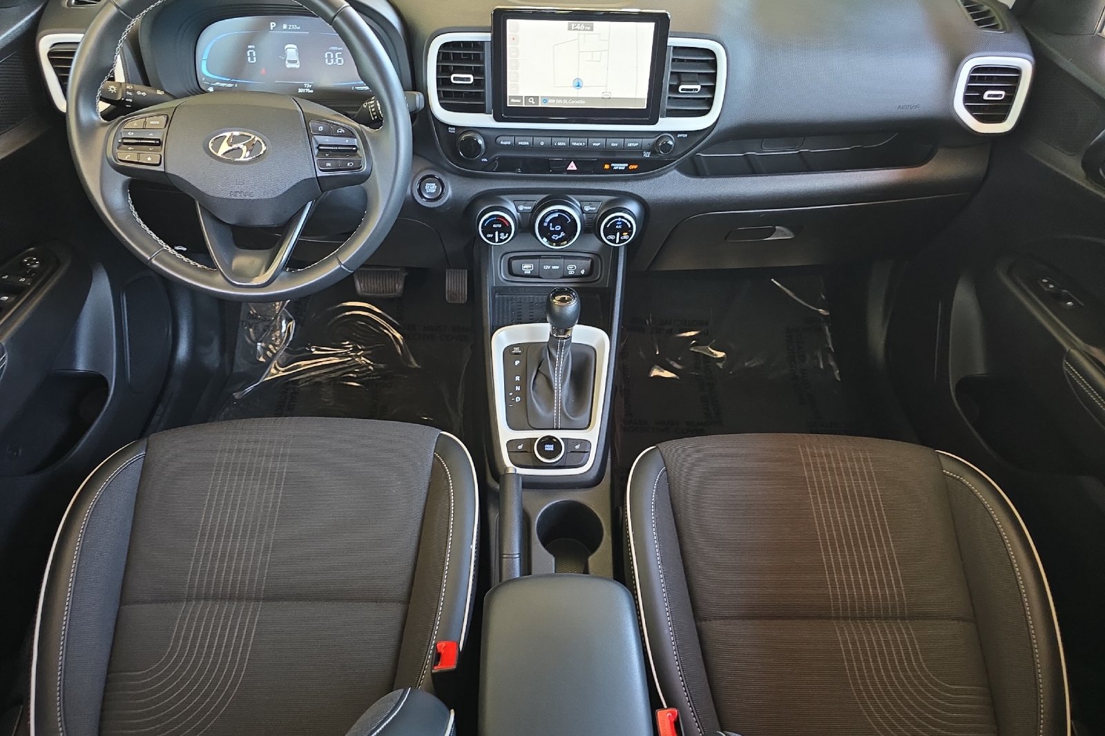 Used 2025 White Hyundai Limited image 13