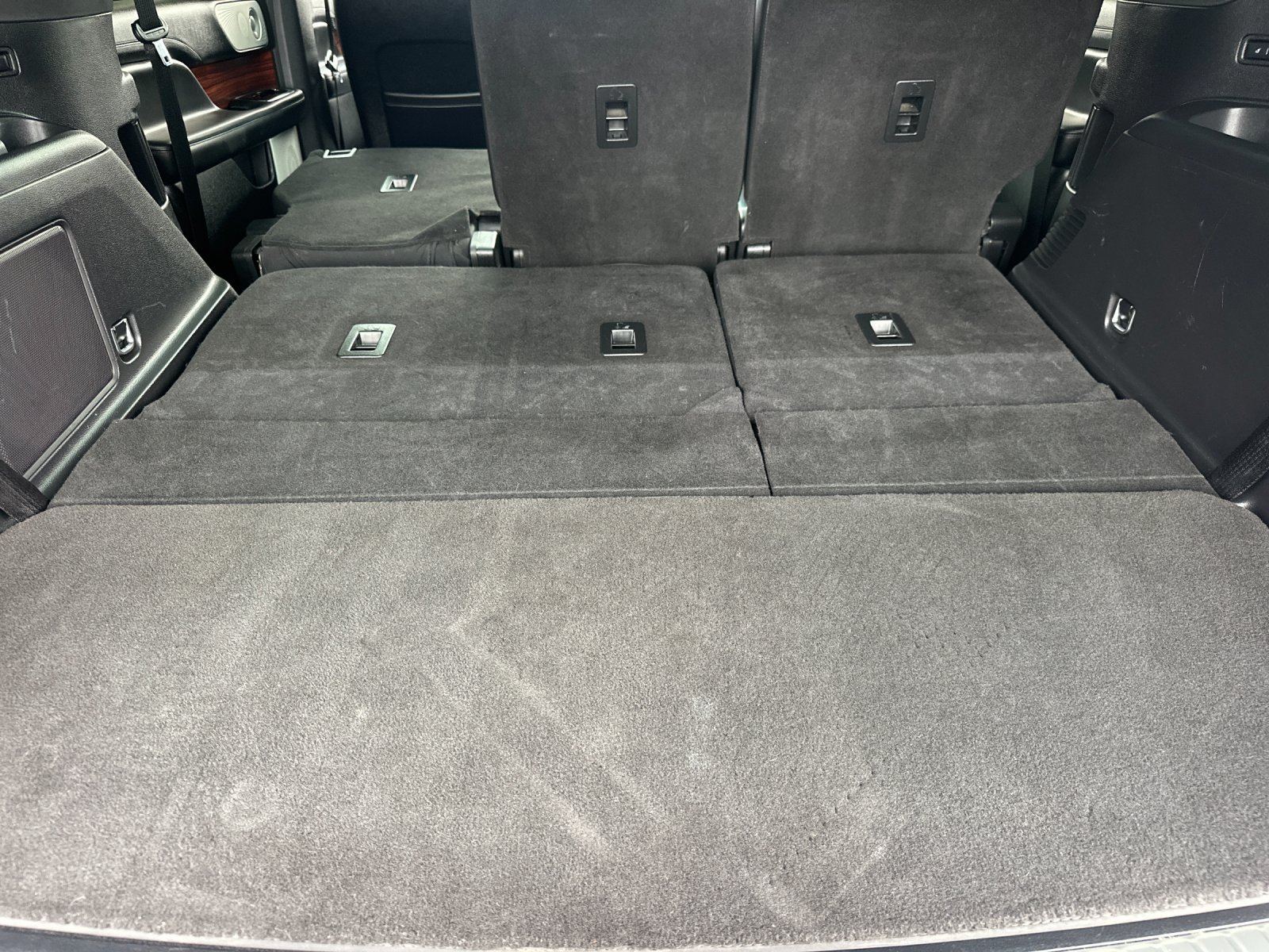 Used 2019 White Lincoln Reserve image 15
