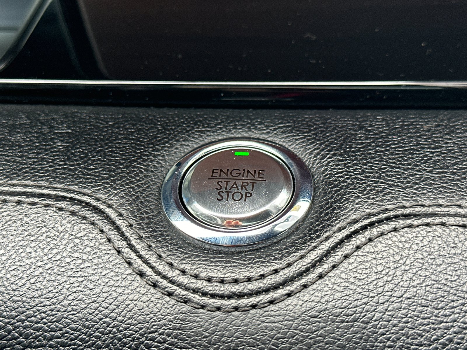 Used 2019 White Lincoln Reserve image 23