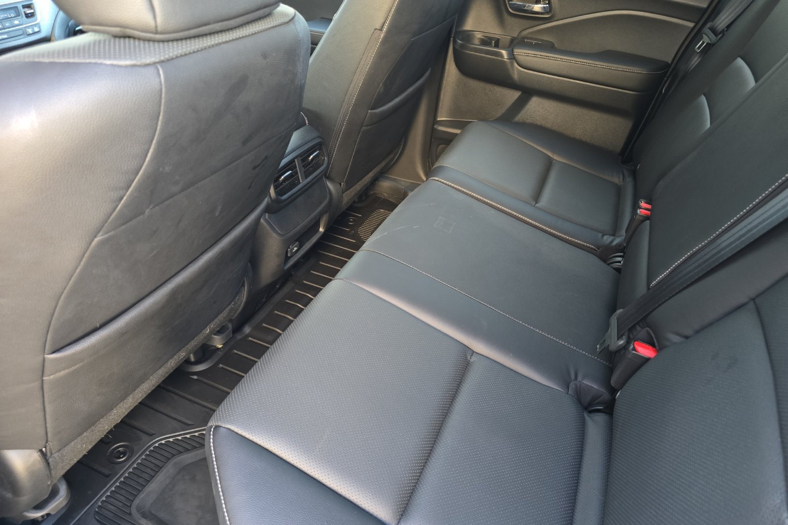 Used 2025 White Honda RTL image 9